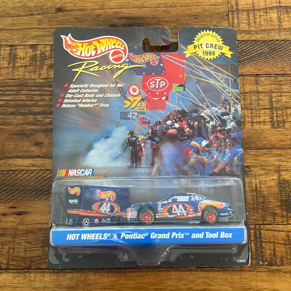 Hot Wheels Pro Racing Pit Crew 1998 99 Vintage Collectors Cars Mattel